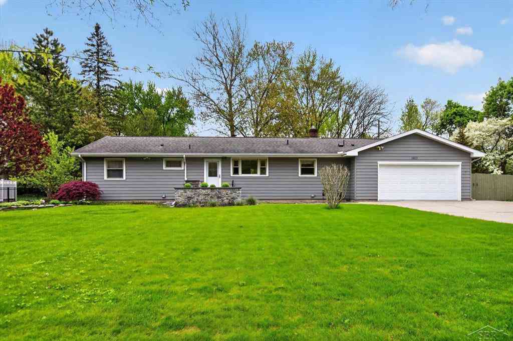 Homes For Sale - 1603 Clover Lane <br/> Midland County, Midland, MI 48640