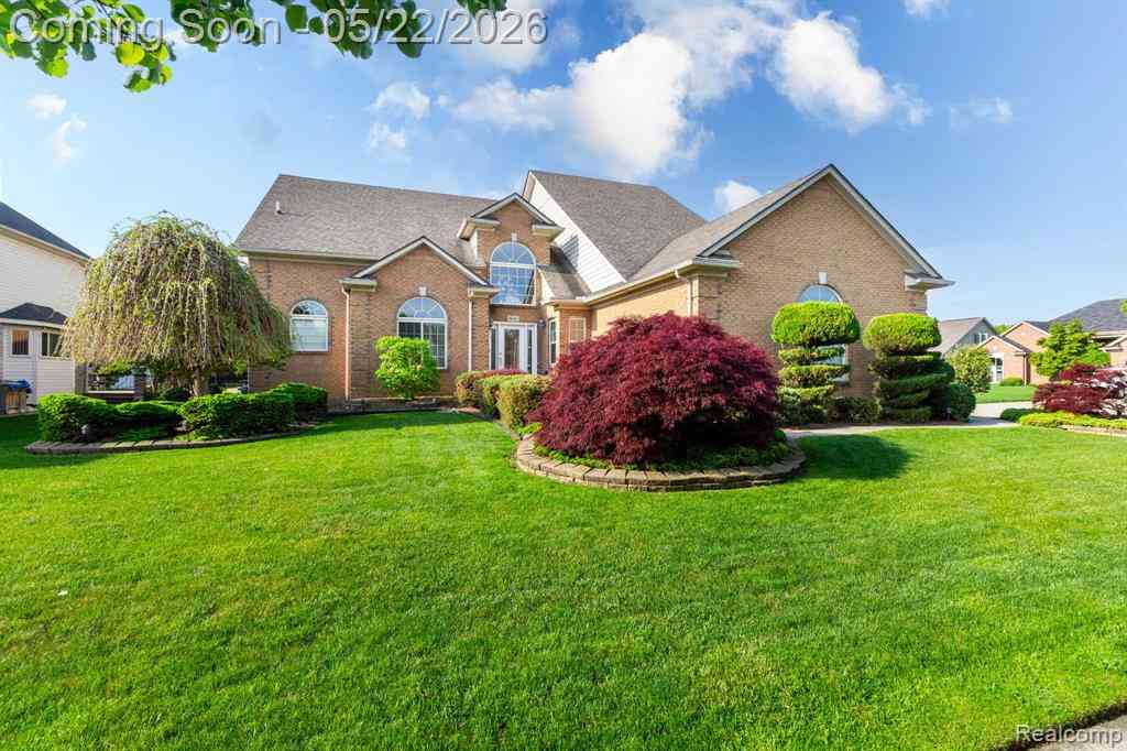 Homes For Sale - 18610 Turnberry Drive <br/> Macomb, MI 48044