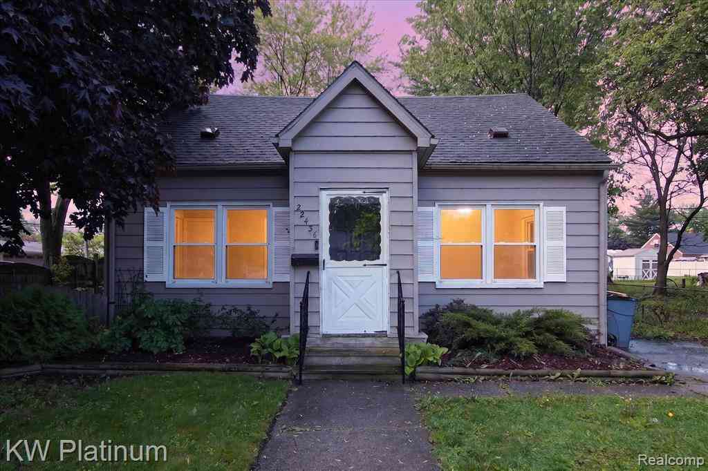 Homes For Sale - 22436 Doremus Street <br/> Saint Clair Shores, MI 48080