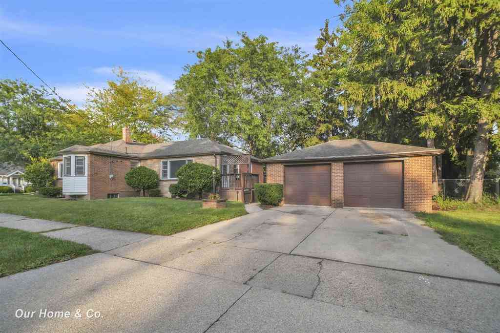 Homes For Sale - 1737 Newberry Street <br/> Saginaw, MI 48602
