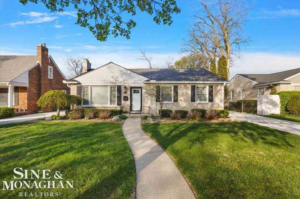 Homes For Sale - 1044 Somerset Avenue <br/> Grosse Pointe Park, MI 48230
