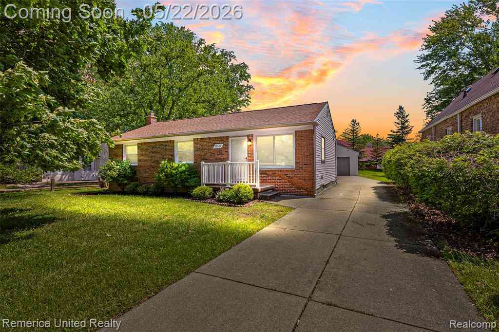 Homes For Sale - 11722 Haller Street <br/> Livonia, MI 48150