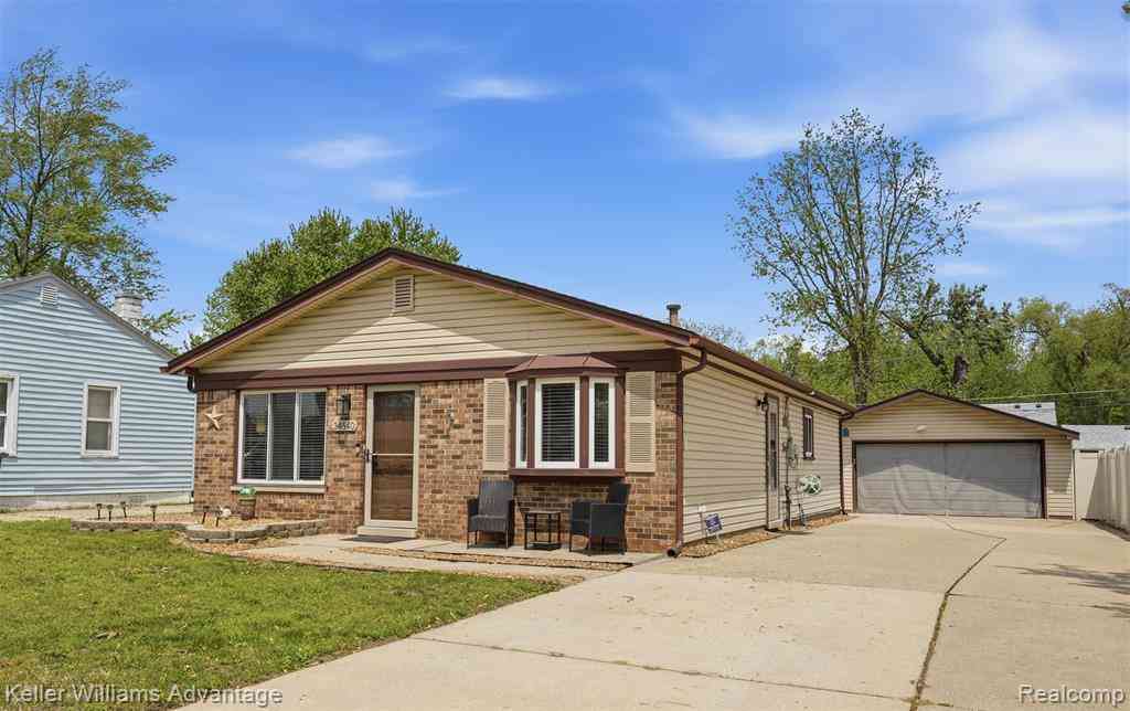 Homes For Sale - 34540 Barton Street <br/> Westland, MI 48185