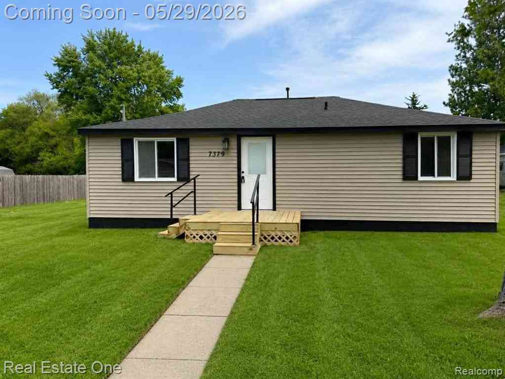 Homes For Sale - 7379 Lawrence Street <br/> Grand Blanc, MI 48439