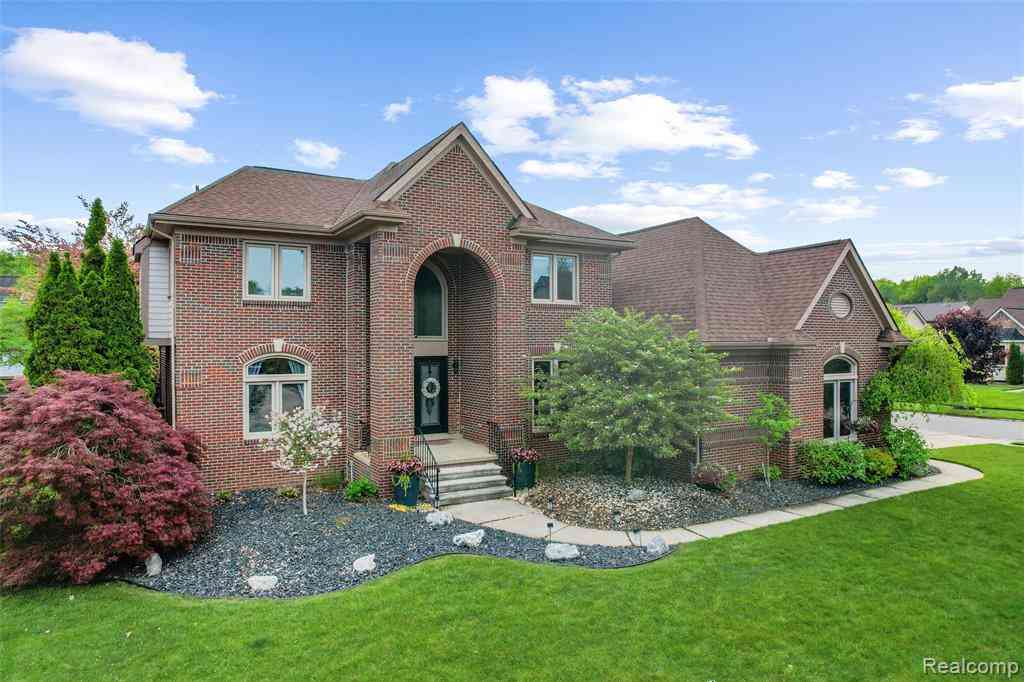 Homes For Sale - 45523 Muirfield Drive <br/> Canton, MI 48188