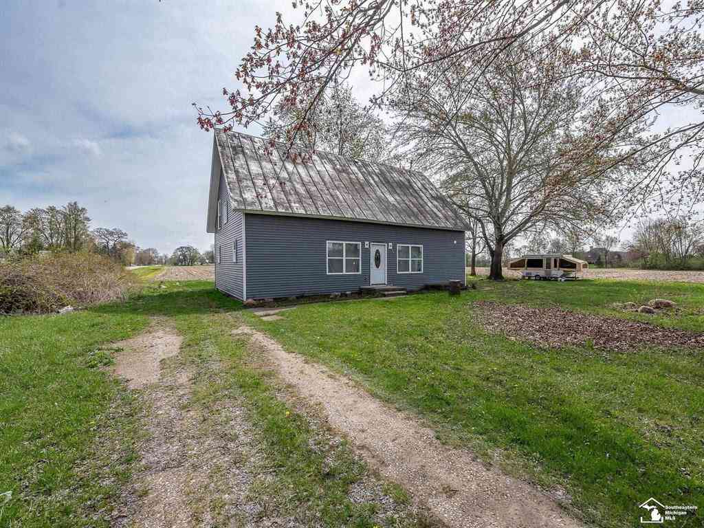 Homes For Sale - 13680 Martinsville Road <br/> Monroe County, Carleton, MI 48117