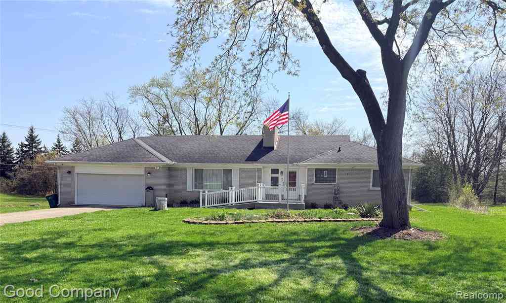 Homes For Sale - 25400 Springbrook Drive  <br/> Oakland County, Farmington Hills, MI 48336