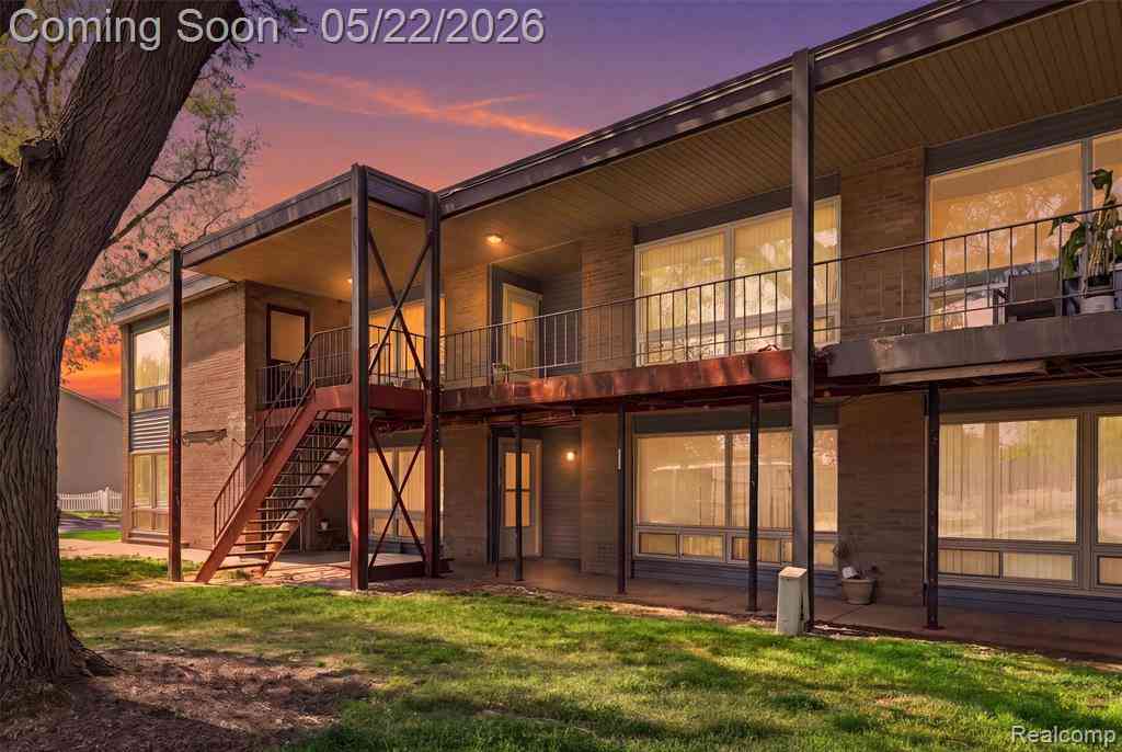 Condo For Sale - 15055 Hubbard Street  #35<br/> Livonia, MI 48154
