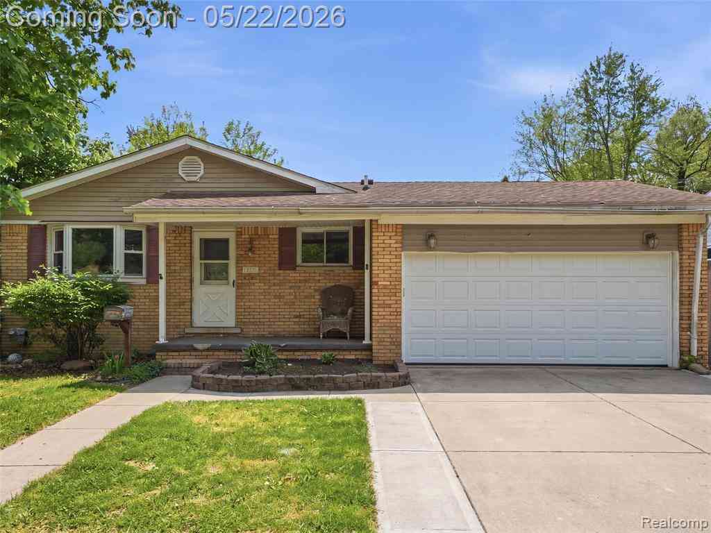 Homes For Sale - 1295 1st Street <br/> Lapeer, MI 48446