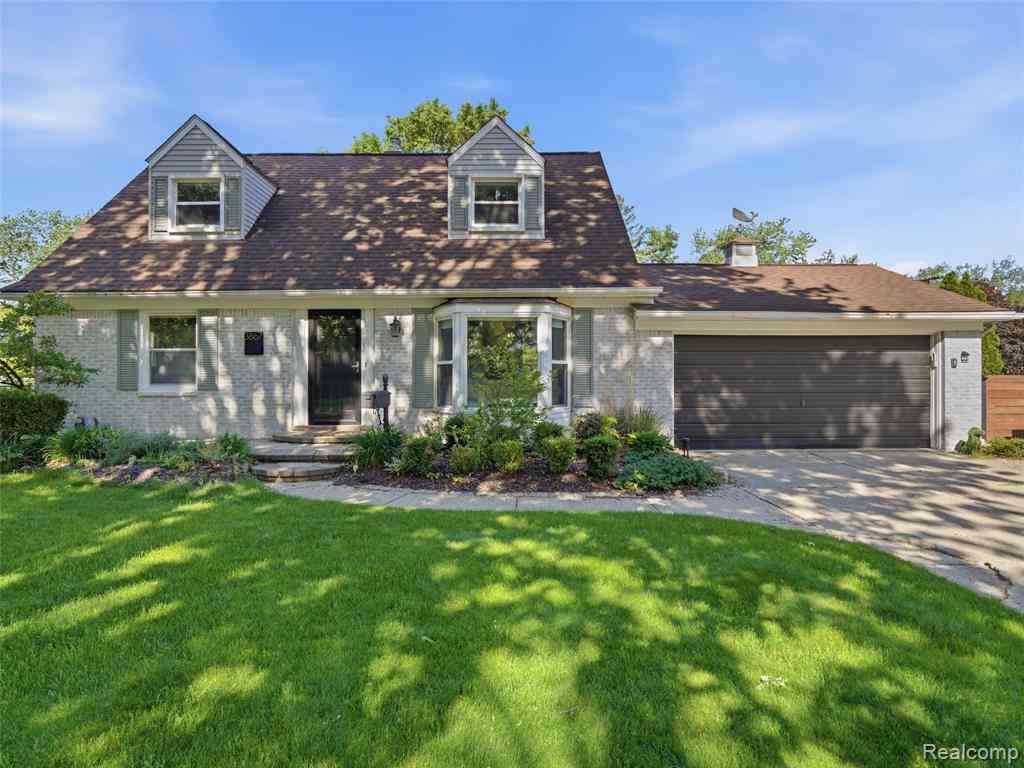 Homes For Sale - 3867 Percy King Road <br/> Oakland County, Waterford, MI 48329