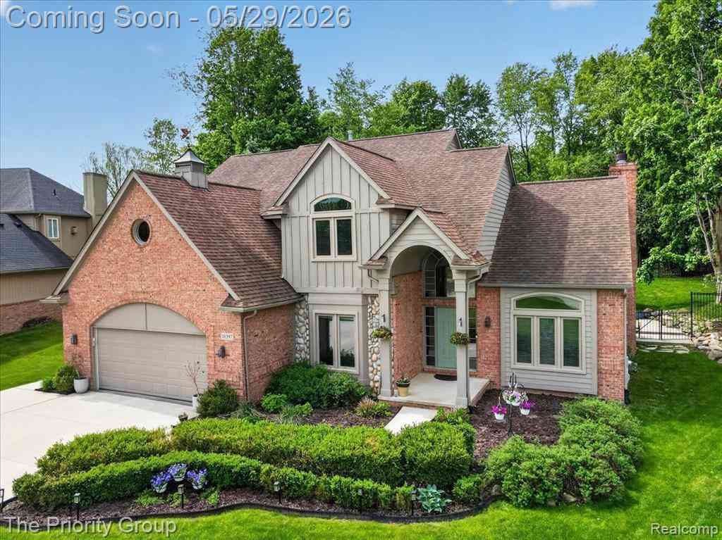 Homes For Sale - 16397 Sherwood Lane <br/> Northville, MI 48168