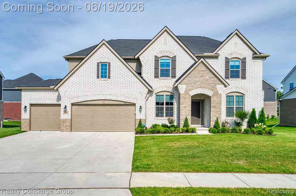 Homes For Sale - 2165 Memorial Lane <br/> Oakland County, Rochester, MI 48307
