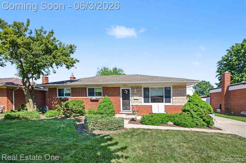 Homes For Sale - 28460 Bradner Drive <br/> Warren, MI 48088