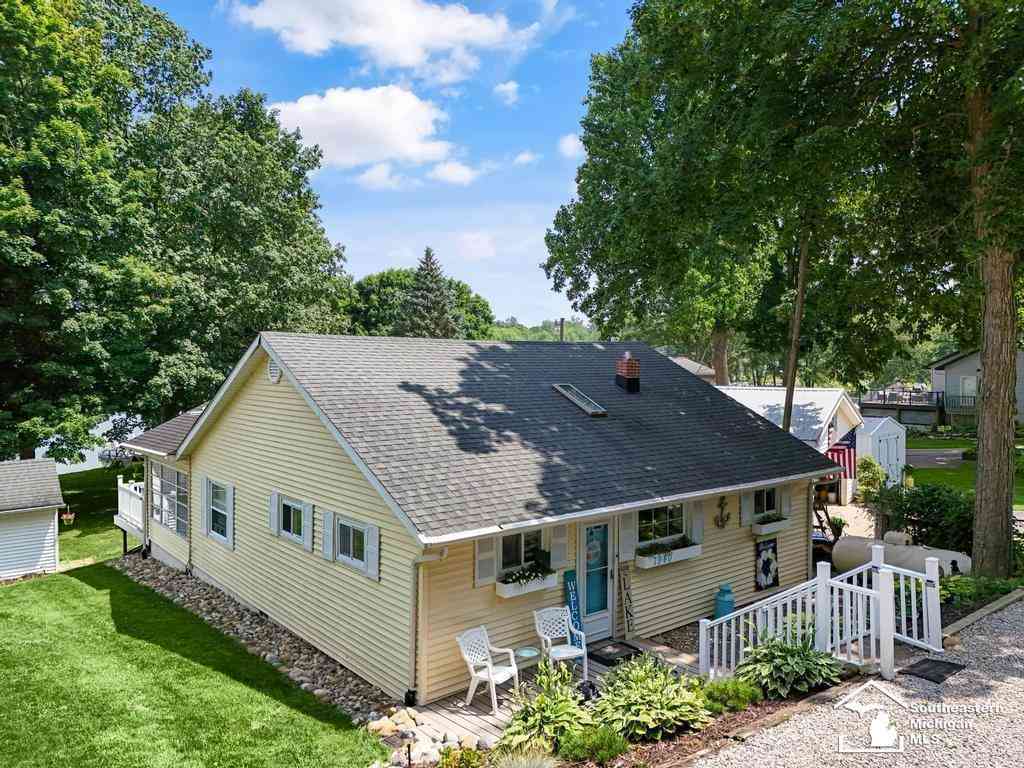 Homes For Sale - 7940 Shaffer Road <br/> Reading, MI 49274
