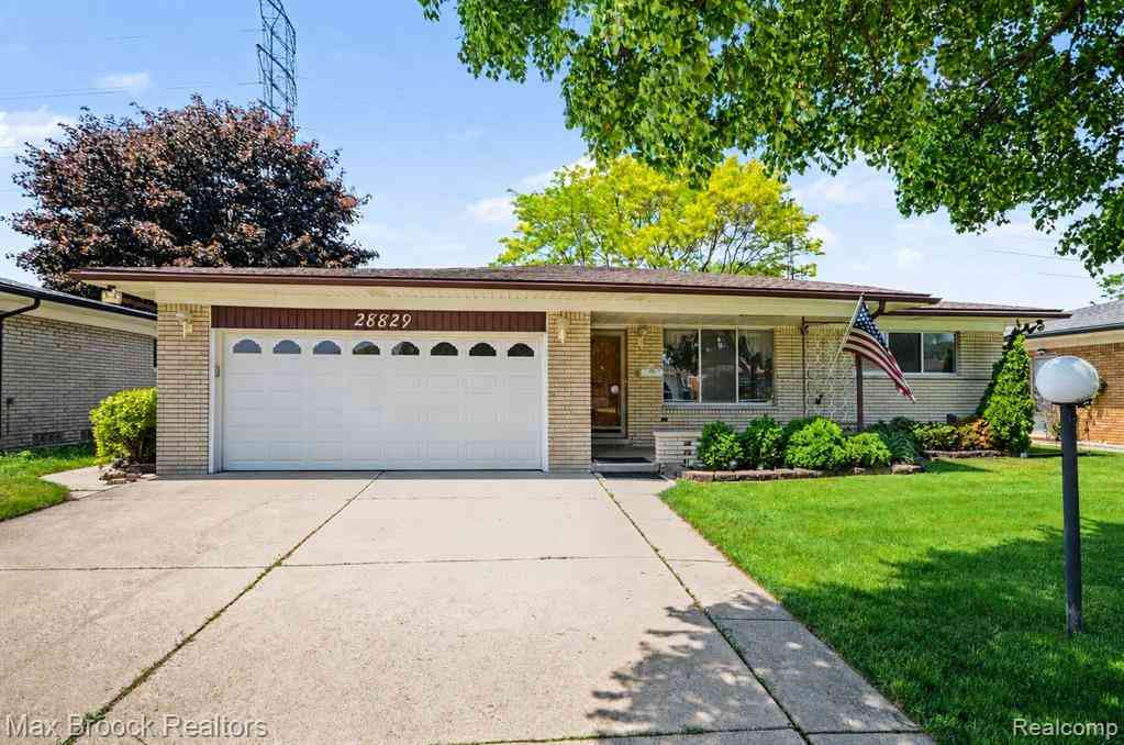 Homes For Sale - 28829 Flanders Avenue <br/> Warren, MI 48088