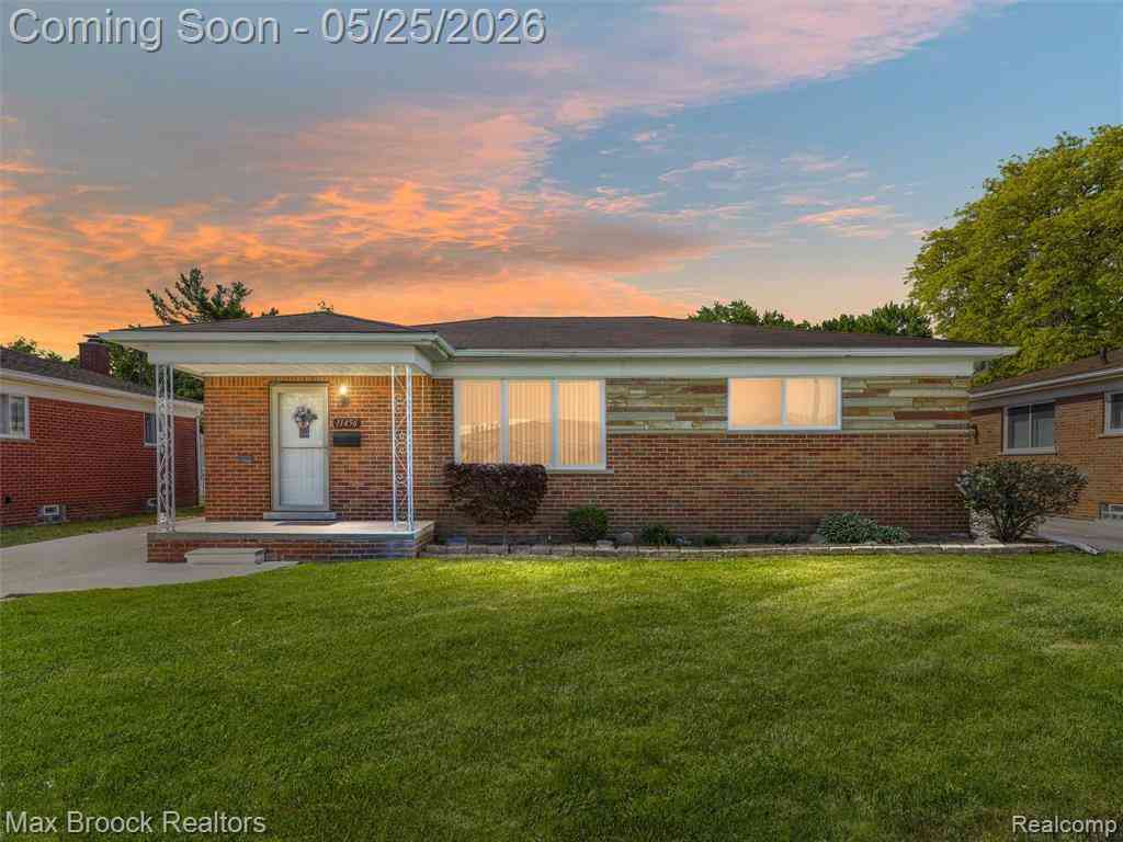 Homes For Sale - 11456 Hanford Drive <br/> Warren, MI 48093