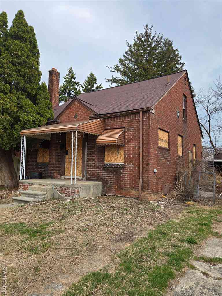 Homes For Sale - 19182 Hickory Street <br/> Detroit, MI 48205