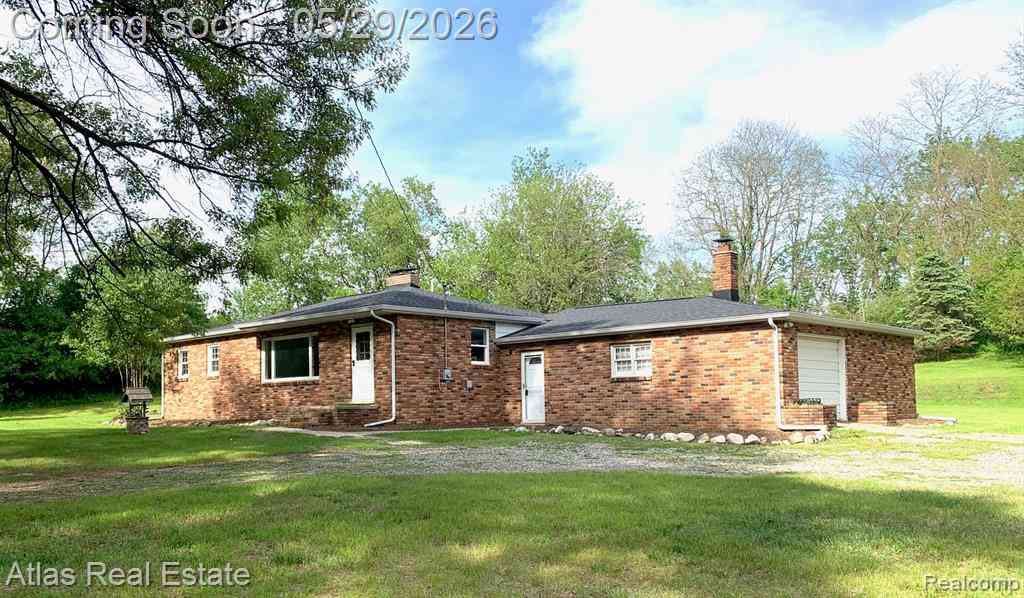 Homes For Sale - 15145 Worden Road <br/> Oakland County, Holly, MI 48442