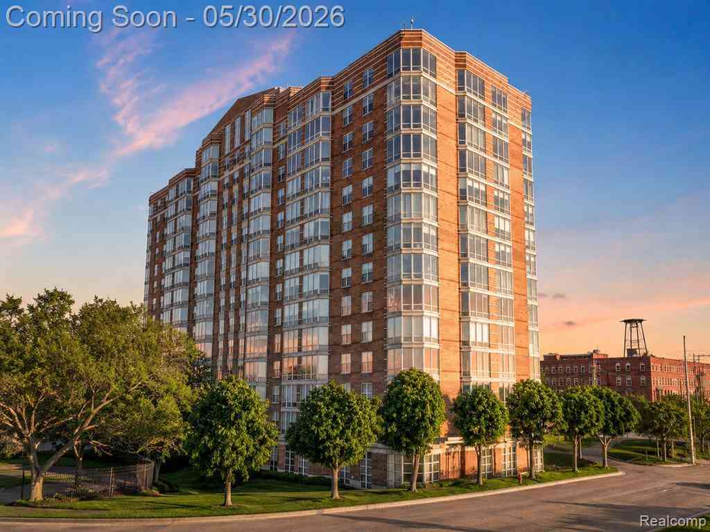 Condo For Sale - 250 E Harbortown Drive  #205<br/> Wayne County, Detroit, MI 48207