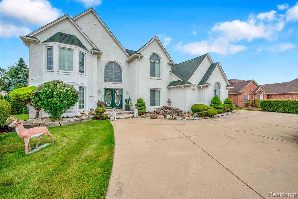 Homes For Sale - 43468 Hoptree Drive <br/> Sterling Heights, MI 48314