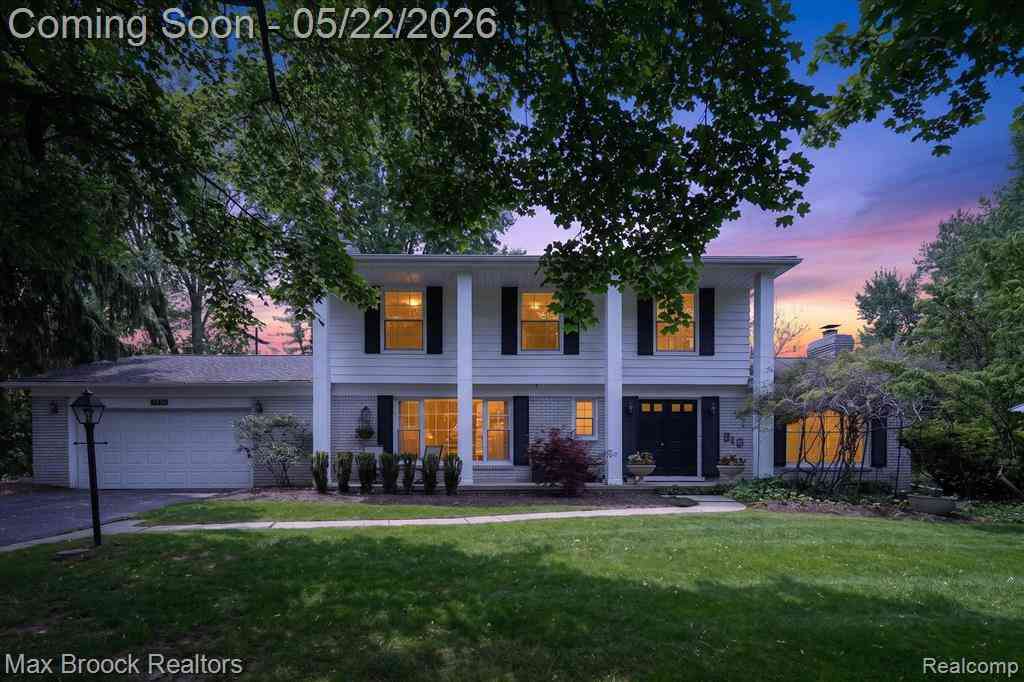 Homes For Sale - 7456 Glengrove Drive <br/> Bloomfield Hills, MI 48301