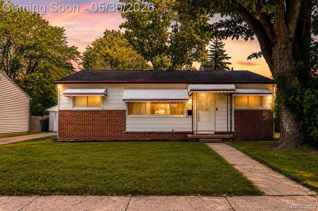 Homes For Sale - 431 Hayes Street <br/> Ypsilanti, MI 48198