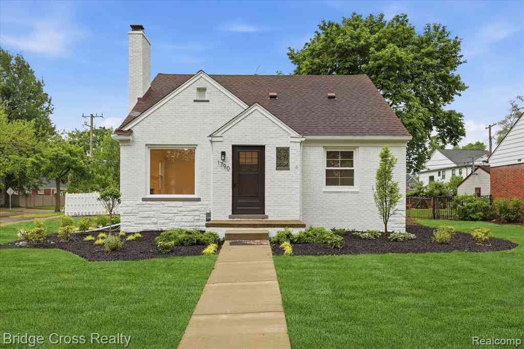 Homes For Sale - 1790 Humphrey Avenue <br/> Oakland County, Birmingham, MI 48009
