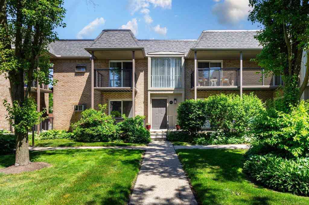 Condo For Sale - 1721 E 14 Mile Unit C Road <br/> Birmingham, MI 48009