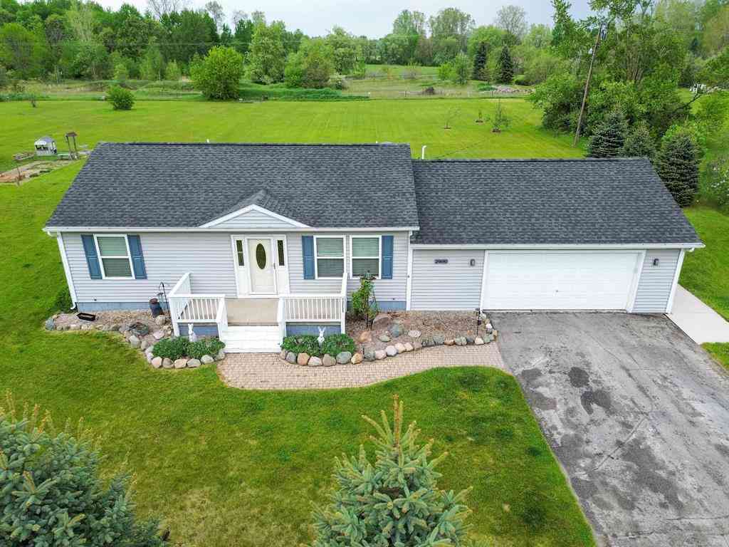 Homes For Sale - 29681 Rogan  <br/> Macomb County, New Haven, MI 48048