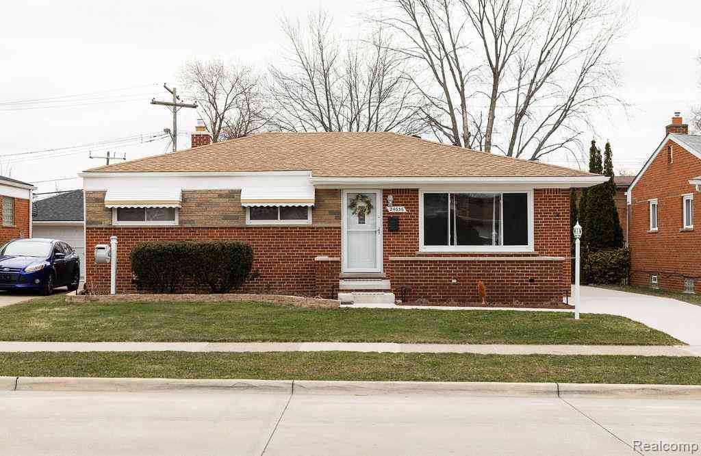 Homes For Sale - 24636 Almond Avenue <br/> Eastpointe, MI 48021