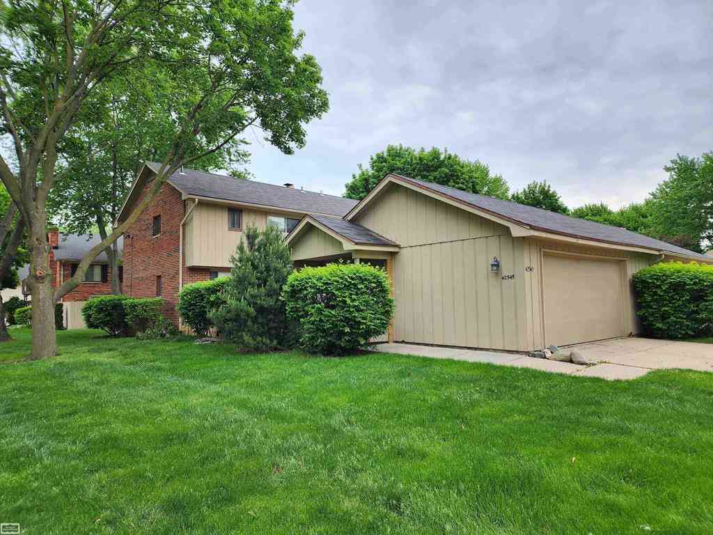 Condo For Sale - 42545 Eldon Avenue <br/> Clinton Township, MI 48038