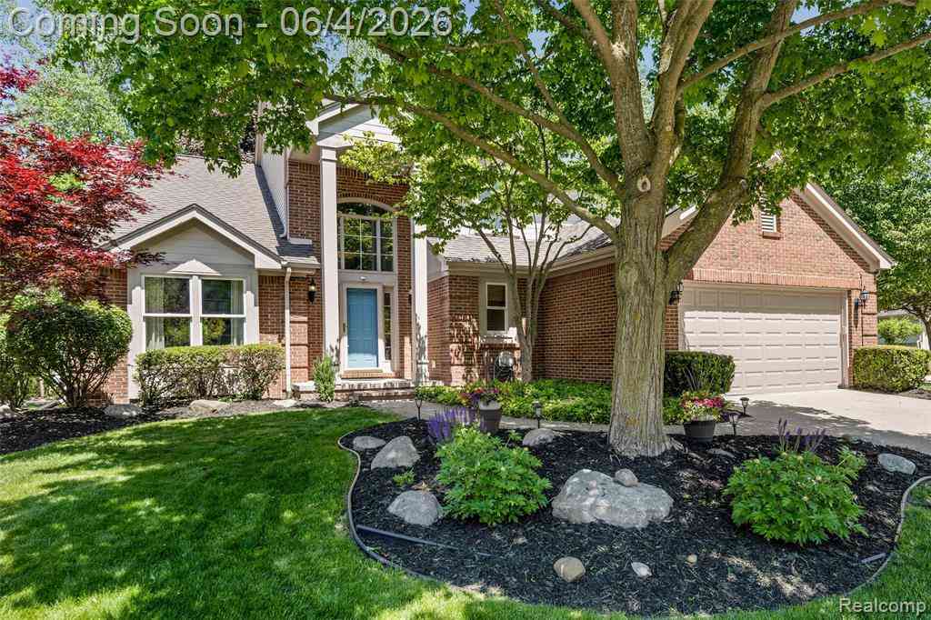 Homes For Sale - 42812 Ledgeview Drive <br/> Novi, MI 48377