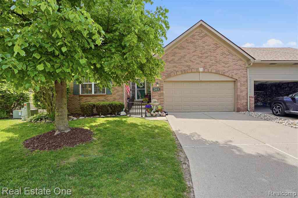Condo For Sale - 265 Winslow Circle <br/> Commerce Twp, MI 48390