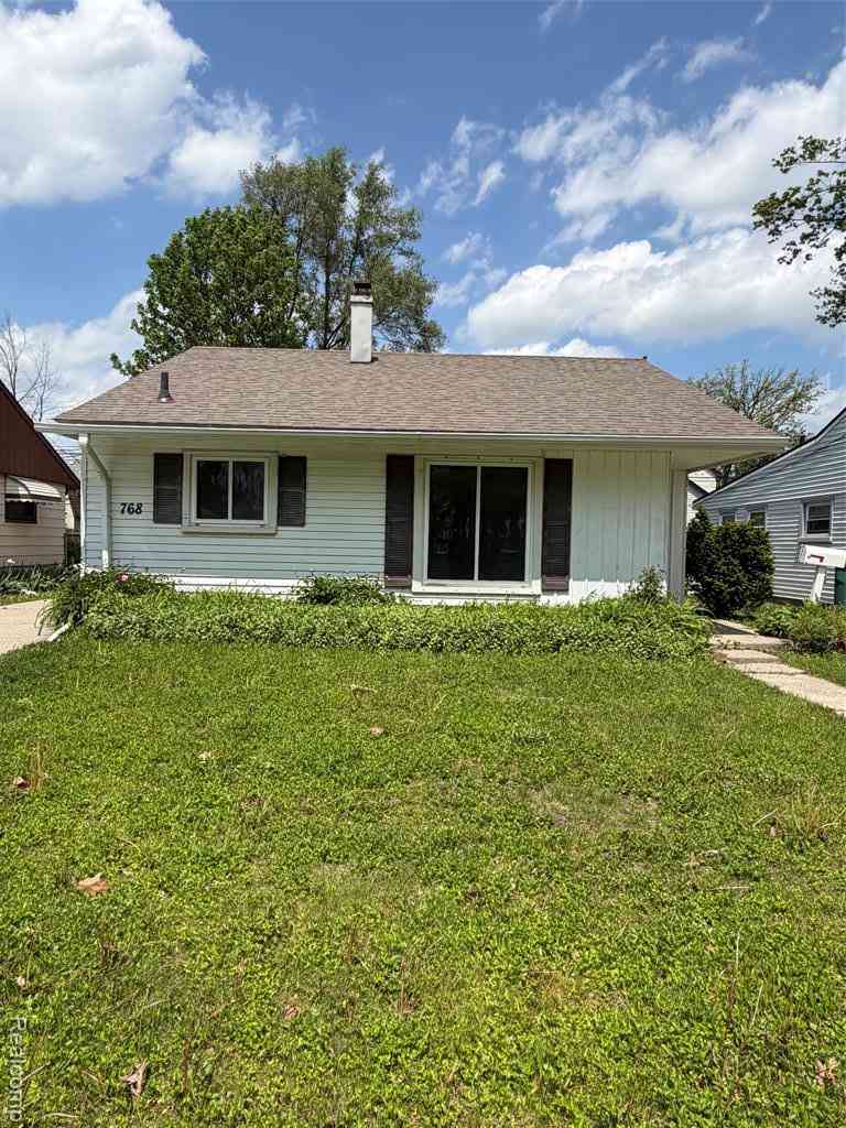 Homes For Rent - 768 W Mapledale Avenue <br/> Hazel Park, MI 48030