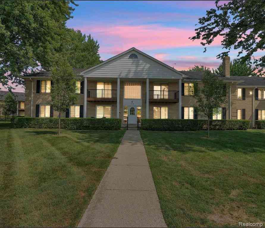 Condo For Sale - 34680 Huntley Drive  #K-36<br/> Sterling Heights, MI 48312