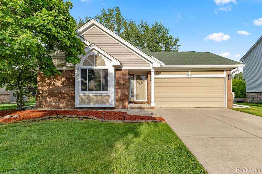 Homes For Sale - 2481 Woodmont Drive E E<br/> Canton, MI 48188