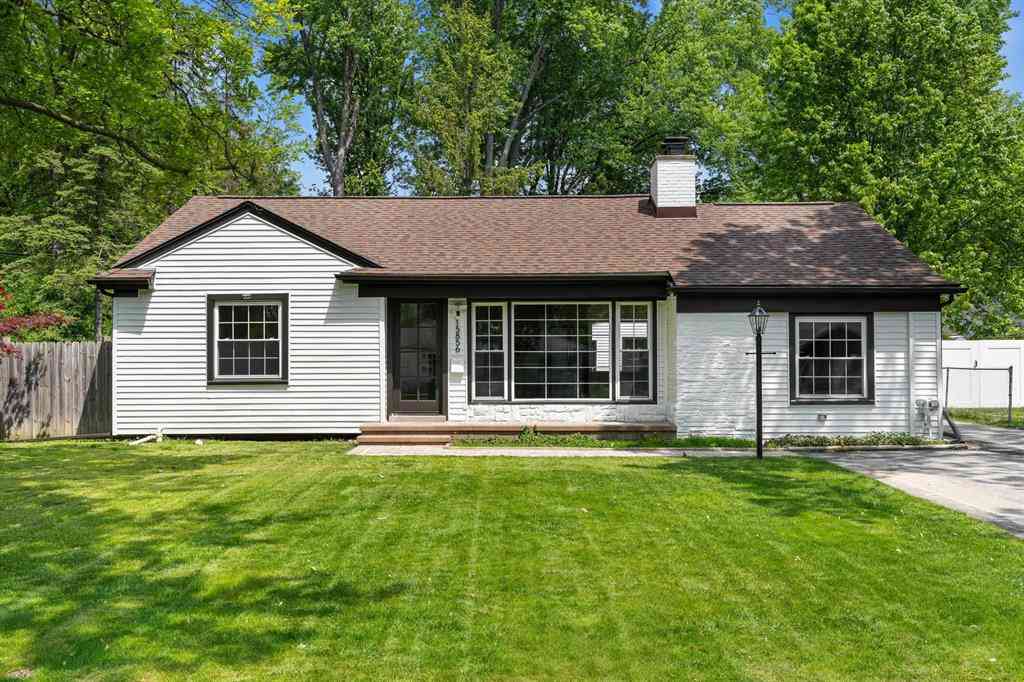 Homes For Sale - 15856 Birwood Avenue <br/> Oakland County, Beverly Hills, MI 48025