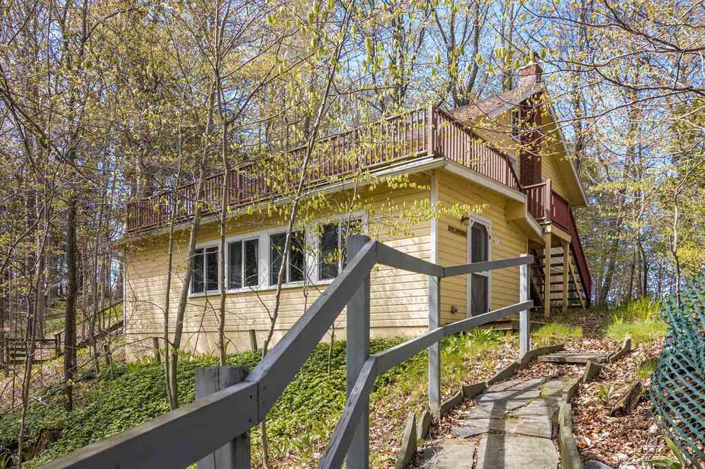 Homes For Sale - 406 Fortune Avenue <br/> Frankfort, MI 49635