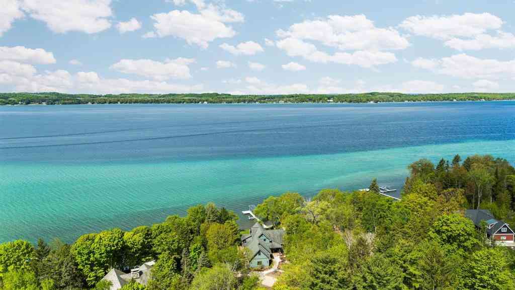 Homes For Sale - 1034 S East Torch Lake Drive <br/> Bellaire, MI 49615