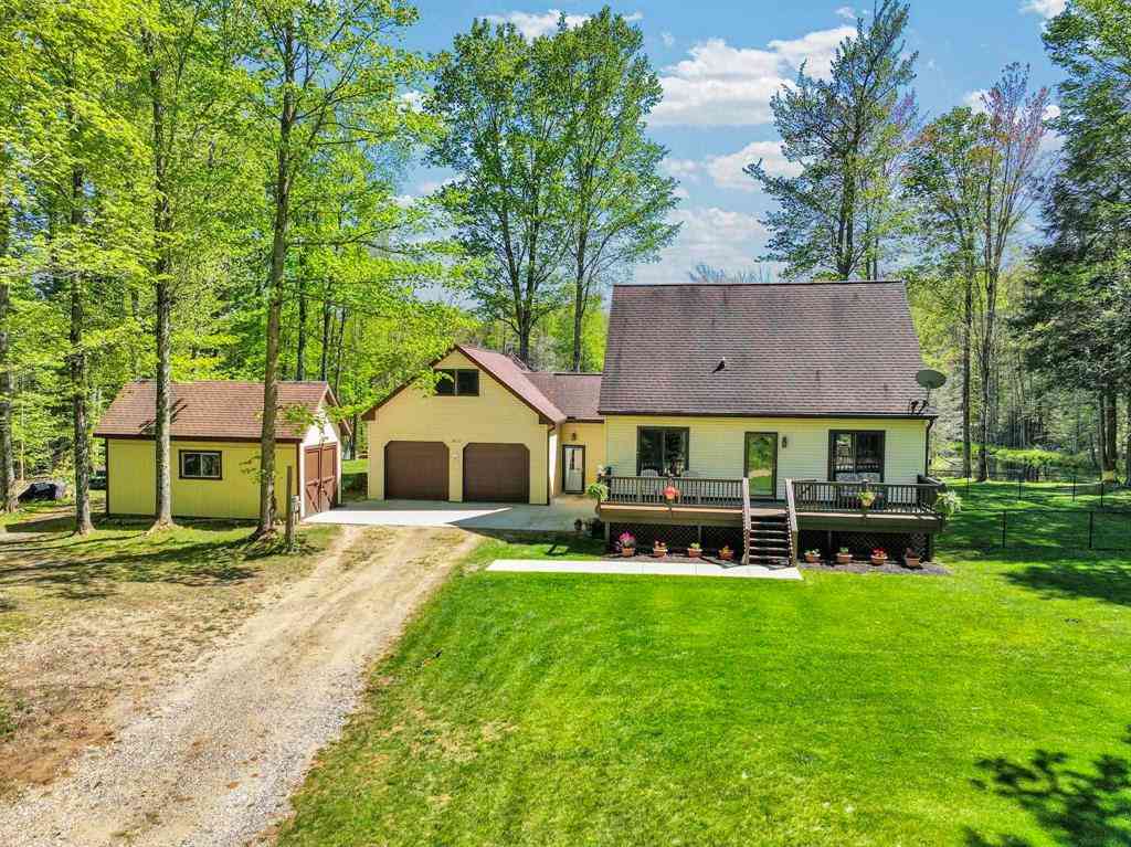 Homes For Sale - 812 Brandon Drive <br/> Cadillac, MI 49601