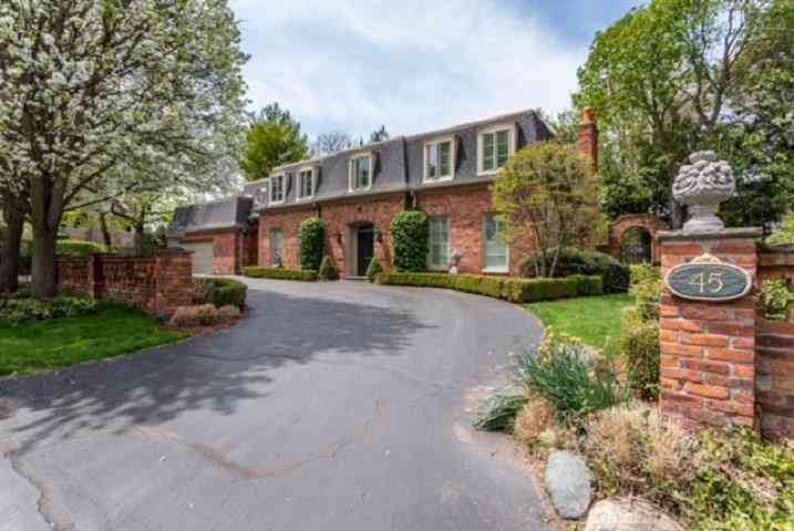 Homes For Sale - 45 Lakecrest Lane <br/> Wayne County, Grosse Pointe Farms, MI 48236
