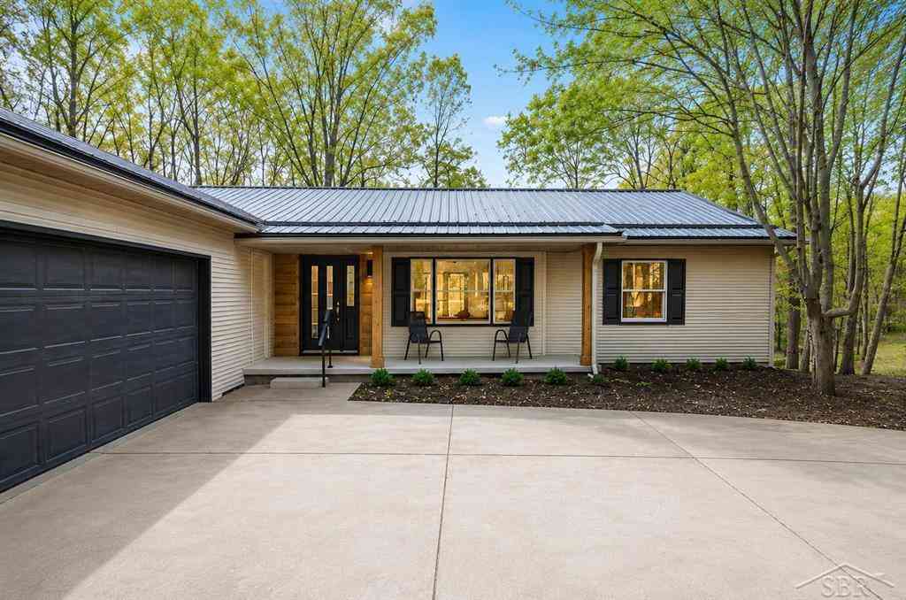 Homes For Sale - 8720 Heather Lane <br/> Stanwood, MI 49346