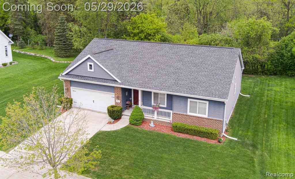 Homes For Sale - 2740 Diane Marie Court <br/> Oakland County, Waterford, MI 48329