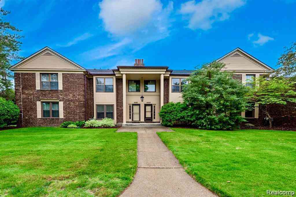 Condo For Sale - 4426 Knightsbridge Lane <br/> West Bloomfield, MI 48323
