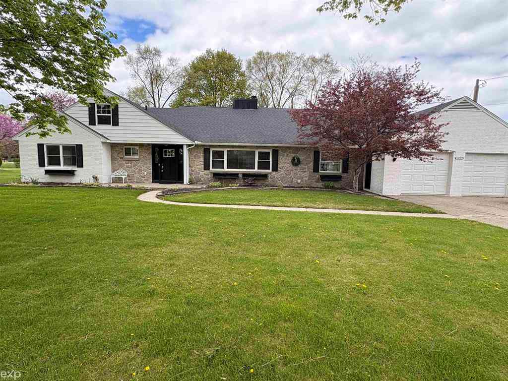 Homes For Sale - 1476 Carress Drive <br/> Bay County, Essexville, MI 48732