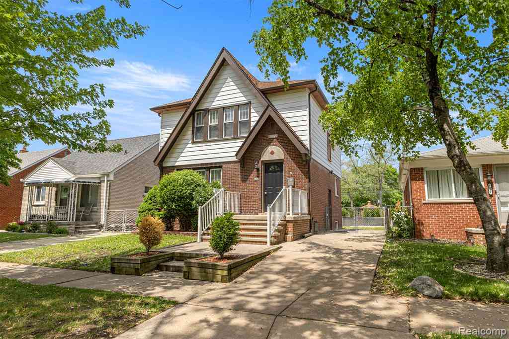 Homes For Sale - 1056 Stewart Avenue <br/> Lincoln Park, MI 48146