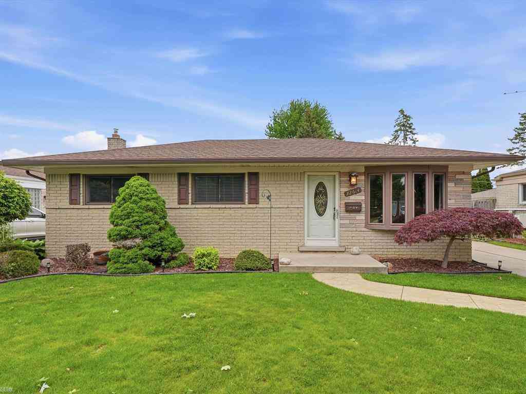 Homes For Sale - 32614 Stricker Drive <br/> Warren, MI 48088