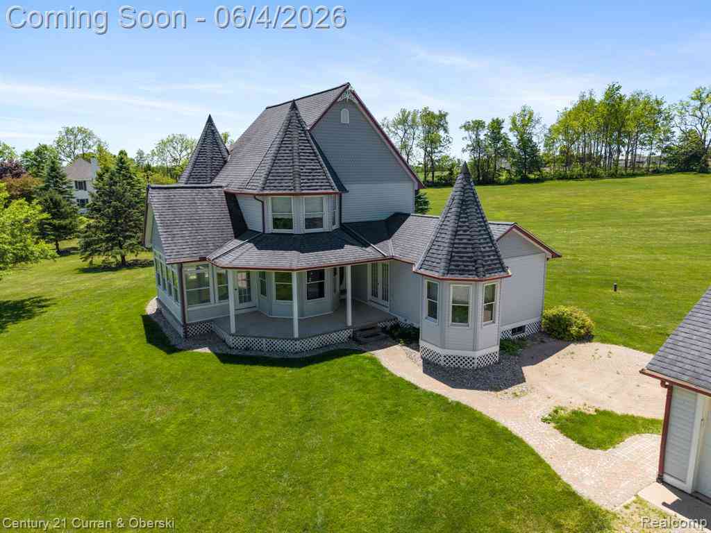 Homes For Sale - 53375 Martha Lane <br/> Northville, MI 48167