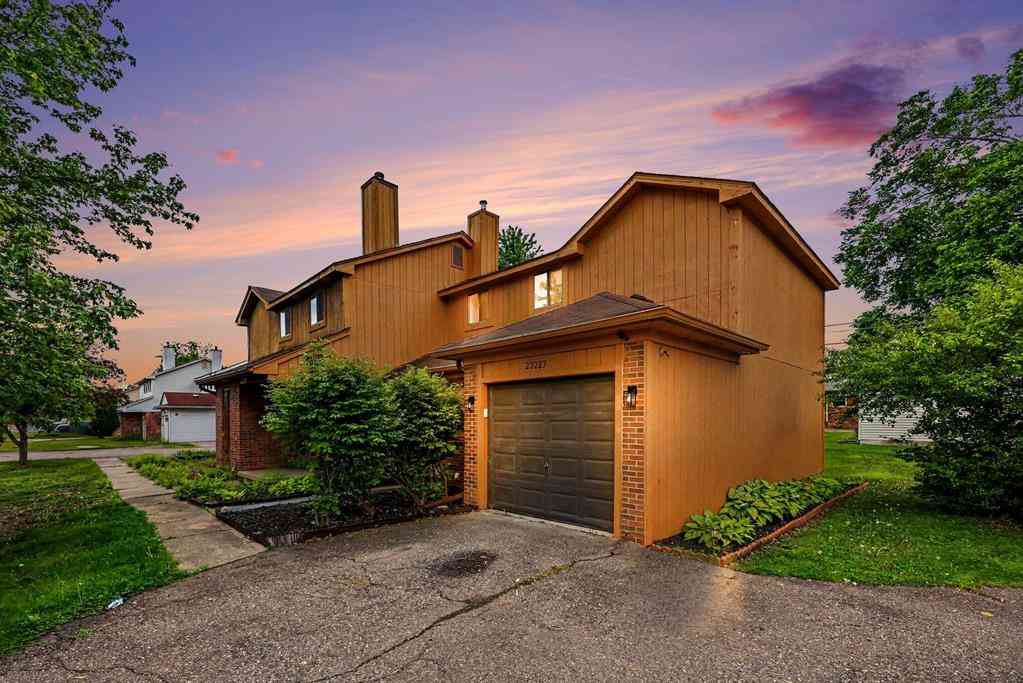 Condo For Sale - 23227 Middlebelt Road <br/> Farmington, MI 48336