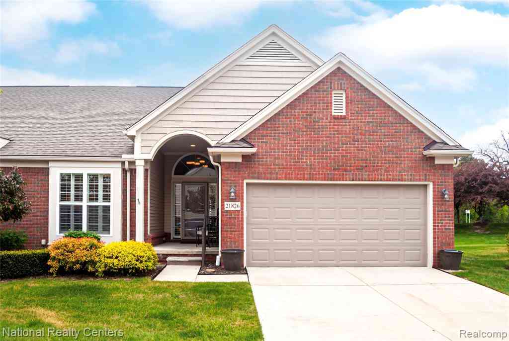 Condo For Sale - 21826 Hanover Drive <br/> Macomb, MI 48042